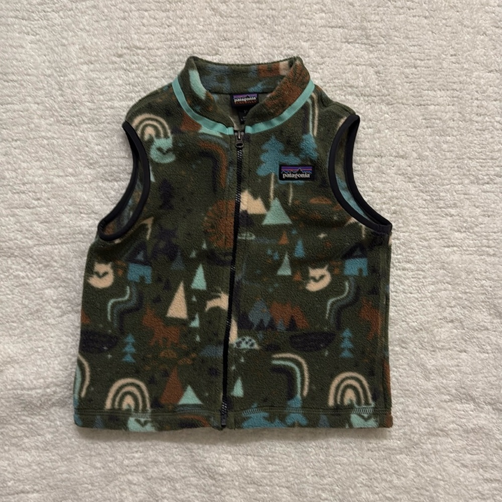Patagonia Kids Vest - Forest Green with Pattern